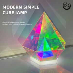 Đèn Bàn Hình Khối Đèn Ngủ LED Hình Tam Giác Acrylic RGB Đèn Bàn Làm Mờ Điều Khiển Từ Xa Nhiều Màu LED Sáng Tạo Trang Trí Cho Văn Phòng Gia Đình Phòng Ngủ Quà Tặng Kỳ Nghỉ Đèn Tạo Không Khí