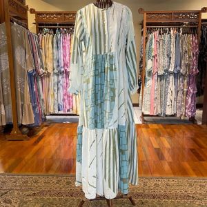 Gina Dress by Dian Pelangi LIMITED EDITION Busana Muslim Maxi Gamis Abaya Kaftan Gaun Busui Pesta Kondangan Lebaran Casual Formal Wanita Cantik Anggun Modis Modern Simple Elegan Mewah Model Korea Terbaru Motif Batik Kekinian
