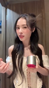 Quạt Cầm Tay Mini Pro1 Thời Trang Cao Cấp | Turbine Siêu Tốc 100 Cấp Gió | Màn Hình LED Hiển Thị - Alice Store