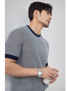 Thời Trang Sọc Không Sắt Tencel Màu Sắc Tương Phản Dệt Kim Cổ Tròn Ngắn Tay Áo Thun Nam Mùa Hè Hàng Mới Về