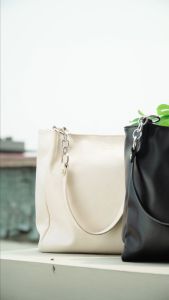 Totebag Wanita HUSEN 2in1 Terbaru Kekinian Totebag Kuliah & Kantoran Ashley Gaudi Tote Bag