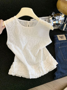 Thin Round Neck Camisole Top Breathable Lace Hollow Design