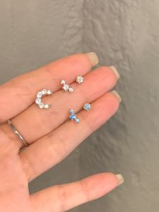 Duducouple Titanium Steel Ear Bone Studs Womens Fashion Jewelry Non-removable Ear Piercing Screw Closure Small And Unique