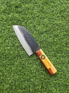 " มีดทำครัว "  ตรา ตา (ล เล็กอรัญญิกแท้) ใบมีดยาว 6.5 นิ้ว ใบมีดคม ใช้หั่นผัก หั่นเนื้อสัตว์