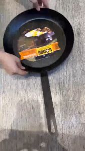 Lodge - Chảo thép carbon tròn - 20.32cm