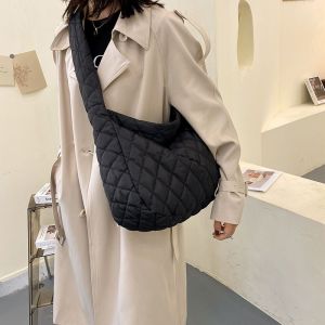 New Autumn and Winter Bags Cloud Ruched Big Bag Female Casual Cool Lightweight and Large Capacity Dumpling Bag Crossbody Bag Work Clothing