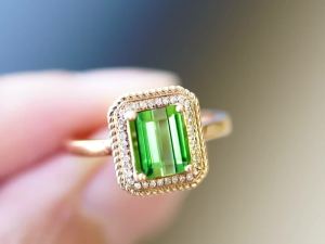 Montagne Jewelry 18k Pure Gold Ring Diamond Inset Design Fine Jewellery Natural 2.28 Carat Green Tourmaline Ring