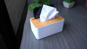 Kotak Tisu Kayu Tissue Box dengan Holder Smartphone