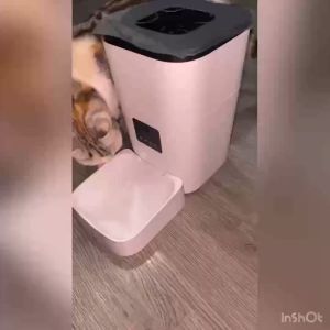 ประกันศูนย์ 1ปี Smart Pet Feeder เครื่องให้อาหารสุนัข เครื่องให้อาหารแมวอัตโนมัติ ที่ให้อาหารอัตโนมัติ เครื่องให้อาหาร ชามอาหารแมว