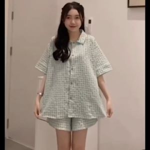 Đồ Bộ Pijama Nữ Mặc Nhà Áo Cộc Quần Đùi Thiết Kế Kẻ Caro Chất Liệu Cotton Xốp Cao Cấp Mềm Mát Mùa Hè
