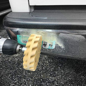 Cara Menghilangkan Bekas Lem Stiker pada Cat Mobil