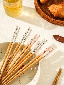 TINY HOME | Anti-mold Anti-slip Heat-resistant Natural Bamboo Wood Chopsticks Set