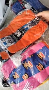 กางเกงขาหนวด ขาย 6 ตัว 8 - 17 กิโลใส่ได้ คละสีคละลายให้นะค่ะ