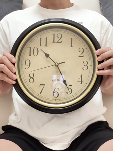 2025 retro roman numerals modern wall clock 12inchs Valentines Gift