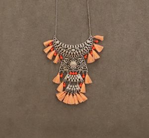 DaVee Fancy western look Orange pink tassel Ethnic Bohemian style silver necklace