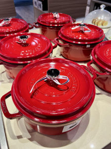 Deep Round Cast Iron Pot