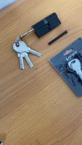 SILINDER KUNCI 6CM X 3CM VPR HITAM DOFF ANAK KUNCI 4 / KUNCI PINTU RUMAH KECIL silinder u/gagang pintu