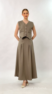 Yuriko One set Vest & Stripe Pants Setelan Wanita Kain Semiwool Stripe Premium Korean Style