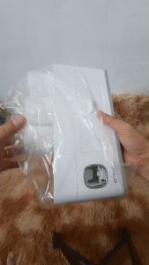 Kệ nhà tắm dán tường kèm 3 cốc súc miệng có nhả kem treo 6 bàn chải đánh răng - Kệ để đồ có học ngăn chứa trong nhà tắm