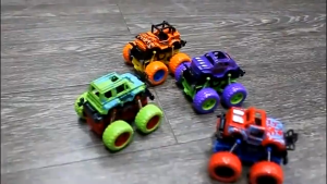 Mainan Anak Mobilan Monster Zap Mainan Mobil Jip Off Road 4 Drive Inertial Bigfoot