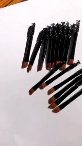 Double Makeup Brush / Make Up Brush Eyeshadow and Blending Brush 2in1 Brush Makeup Tools / Eyeshadow Brush / Sikat Alis dan Eyeshadow Brush