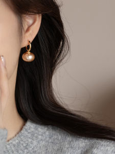 Red Pearl Earrings for Women New Years Luxury Versatile Fashion Jewelry Korean Style Alloy Earrings with Silver Gold Coating