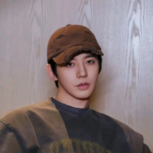 Baseball Cap Men Deng Wei Same Style Water Washed Hole Retro Style Personality Raw Edge Soft Peaked Cap Female Harajuku Retro Hat