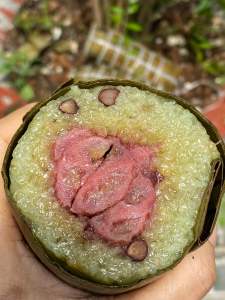 Bánh tét chuối trái 750g-850g nếp dứa/cẩm/nước tro giao ngẫu nhiên) Bánh hút chân không