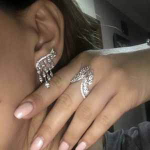 Huitan Temperament Wings Earrings Women Silver Color with AAA White Cubic Zirconia Romantic Female Wedding Party Fashion Jewelry
