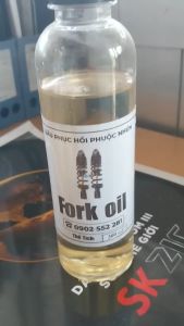 Dầu phuộc nhún- dầu giảm sóc- dầu phục hồi phuộc nhún - chiết ra bán lẻ dung tích 300ml dầu nhờn dầu bôi trơn giá cả phù hợp chất lượng cao tiện dụng cho mọi khách hang muốn dung thử hay sử dụng phù hợp với nhu cầu