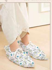 Non-Slip Shoe Covers Disposable Indoor Use Thickened Breathable Cartoon Print Wear-Resistant Universal Foot Covers for Guests
