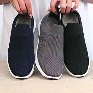 Fashion Mens Casual Shoes Black Loafers Mesh Slip On Sneakers Lightweight Mens Rubber Flats Shoes Walking Sneakers Driving shoes
