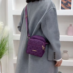 EERSHENSHI กระเป๋าสะพายข้างผ้าไนลอนลายควิลต์สุดเก๋ มีซิปปิดและสายปรับได้เหมาะสำหรับใช้ในชีวิตประจำวัน