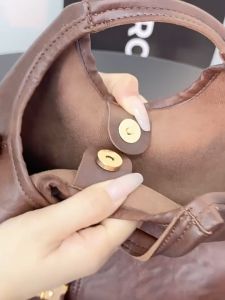 Fashion Totebag Kulit Wanita untuk Kuliah Kerja dengan Resleting Tas kecil gratis 688