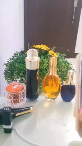 KUKE CERMIN LIPAT PORTABLE PERSEGI/CERMIN KACA RIAS MAKE UP/CERMIN MEJA DUDUK SEGI/KACA CERMIN MAKEUP SERBAGUNA/BEAUTY MIRROR