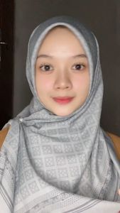 LADY HIJAB SEGIEMPAT NAYA I FINISHING LASER CUT I BAHAN VOAL