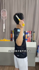 alat latihan bulutangkis untuk memperkuat kekuatan ayunan tangan dan wrist pegangan raket