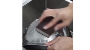Spons Pembersih Kerak Panci Hitam Nano Magic Spon sponge Cuci Kerak Noda Wajan Piring Penggorengan