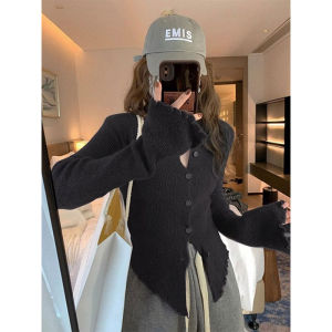 เสื้อคาร์ดิแกนถักคอวีสีดำ ทรงหลวม แขนกระดิ่ง ทรงเข้ารูป สำหรับผู้หญิง แฟชั่นฤดูใบไม้ร่วง 2024 ฤดูใบไม้ผลิ