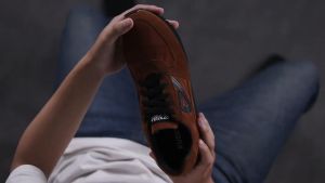 Sepatu Sneakers Pria Sport Distro Keren Kekinian Casual Shoes Kuliah Sekolah Distro Suede Leather