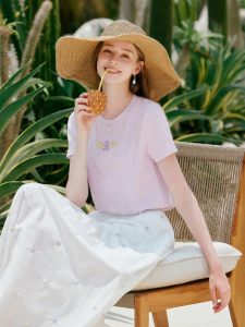 XIANGYING | Summer New Arrival Pearl Embroidery Fitted Knit T Shirt