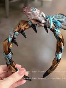 Retro Color-blocked Face-shaping Hair Band