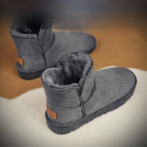 รองเท้าบูทกันหนาวผู้ชายหนาขนแกะหนาขนเป็ดกันน้ำกันลื่นสไตล์หนังปะติดกันหนาวสไตล์เกาหลีฤดูหนาว