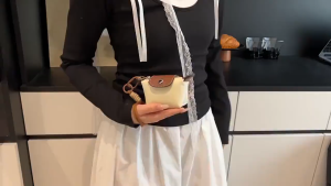 Túi Bánh Bao Mini Hot Trend – Đựng Tai Nghe Phụ Kiện – Dây Đeo Cute Nhỏ Gọn Nhiều Màu Siêu Xinh