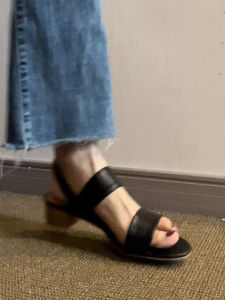 Rubywu One-Strap Black Sandals Womens Summer 2023 New Arrival Open Toe Chunky Heel Womens Shoes Leather Mid Heel Roman Shoes