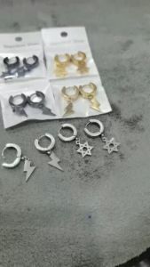 Stainless steel lightning ear buckle earrings six mango star ear buckles 2个钛钢不锈钢闪电耳扣耳环