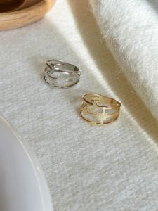 แหวนเปิดรูปดวงจันทร์และดาวสำหรับผู้หญิง สไตล์เกาหลี แหวนแฟชั่นแบบเรียบง่าย ดีไซน์ดั้งเดิม เครื่องประดับสำหรับนักเรียน