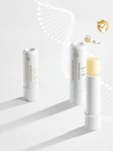 TENDERFLOWER | Soothing Moisturizing Nourishing Dryness Preventive Child Lip Balm