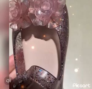 MINI MELISSA GOLD FLOWER FLAT SHOE SIZE 24 KIDS SHOE