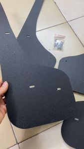 Bộ chắn bùn nhựa xe Vinfast VF3 - 4 chi tiết - tặng kèm ốc vít hạn chế tối đa bùn đất bắn lên xe.